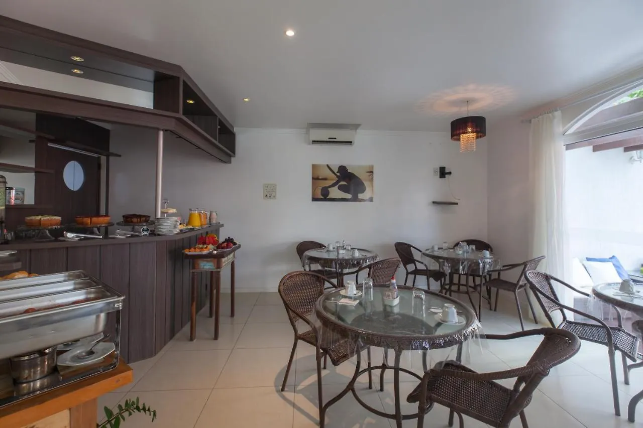 Pousada Oasis De Mariscal Bombinhas 2*,